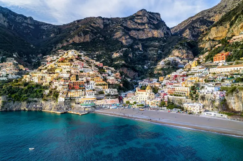 Panorama di Positano e del suo mare